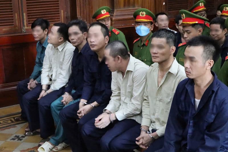 Nhóm “cát tặc” khai thác hơn 74.000m3 tại biển Cần Giờ hầu tòa